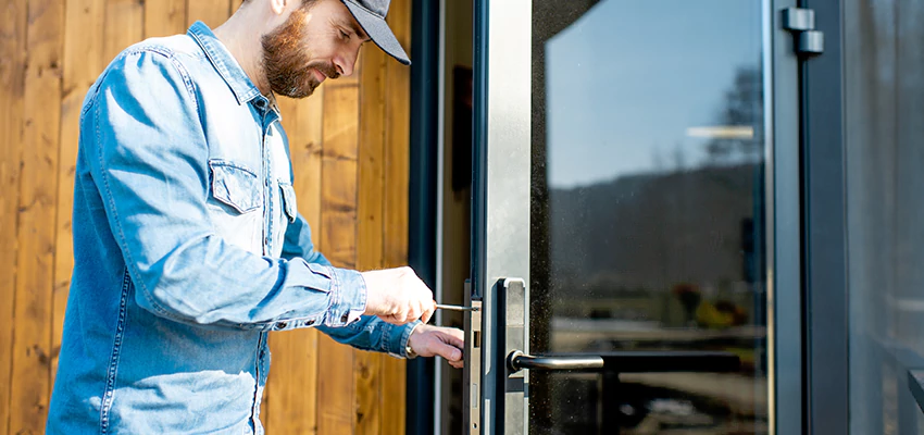 Frameless Glass Storefront Door Locks Replacement in Dunedin, FL